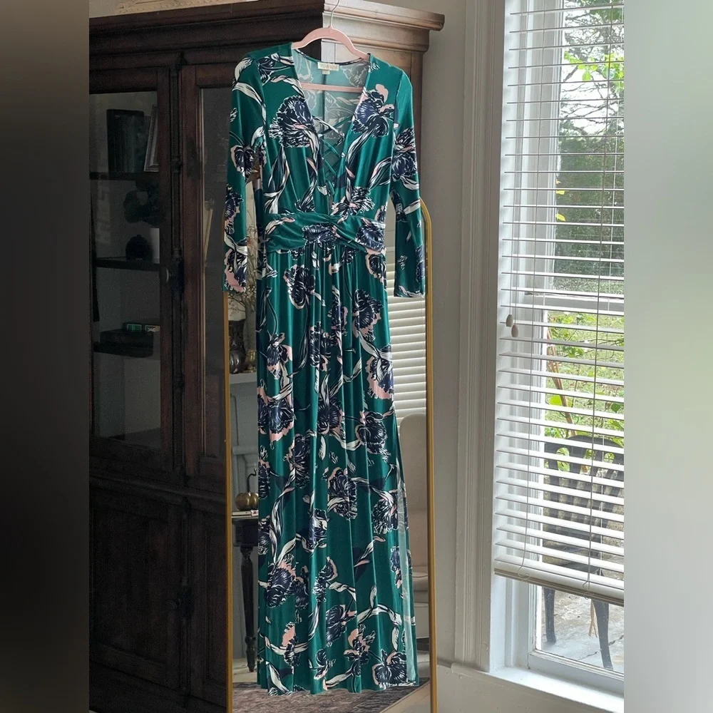yumi kim green dress $278 NWOT Anthropologie Yumi Kim Giselle Maxi Dress Emerald Green